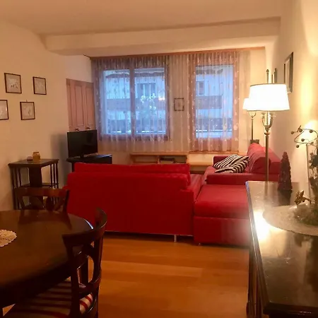 Apartment Center And Close To The Lifts *